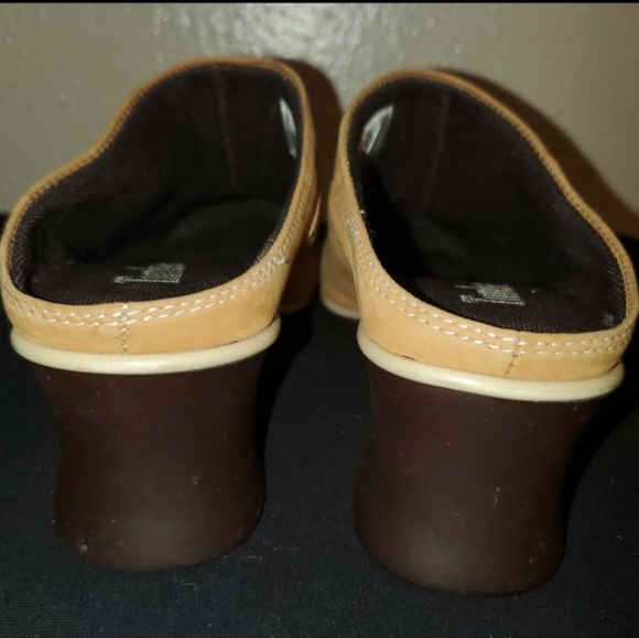 Timberland Women Leather Slip on Shoes 7 - Picture 8 of 9